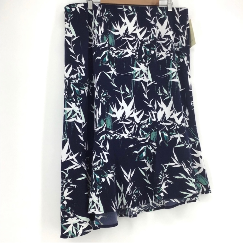 Sejour leaf print asymmetrical skirt